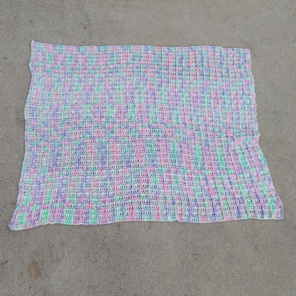VINTAGE Crochet Blanket Pastel - Picture 2 of 11
